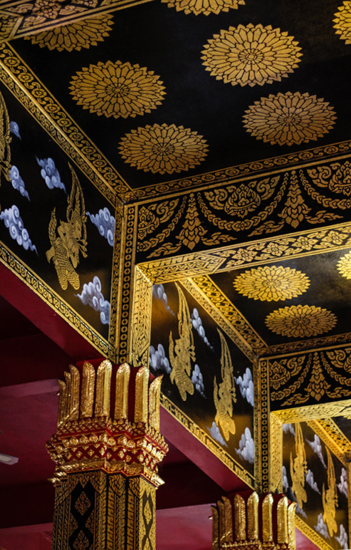 Ph. Monica Costa, Indoor Architecture and Decoration, Temple in Chiang Mai, Thailand Ph. Monica Costa, Indoor Architecture and Decoration, Temple in Chiang Mai, Thailand