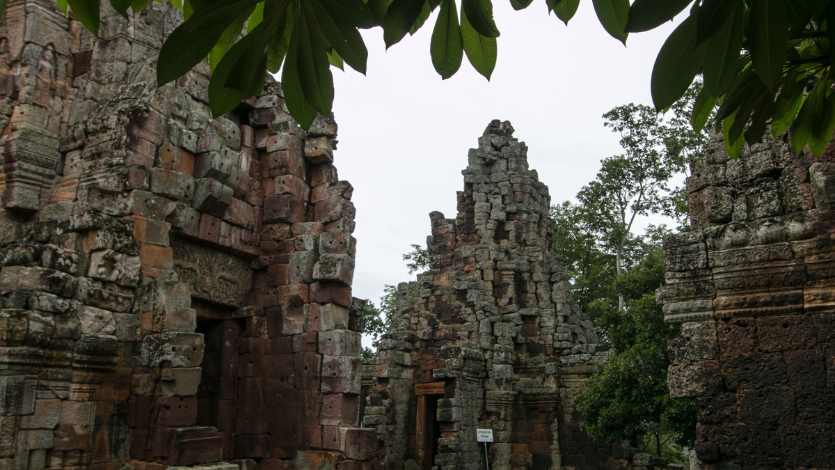 Ph Monica Costa, Historic sites Photography, Wat Banan, Battambang Province, Cambodia Ph Monica Costa, Historic sites Photography, Wat Banan, Battambang Province, Cambodia