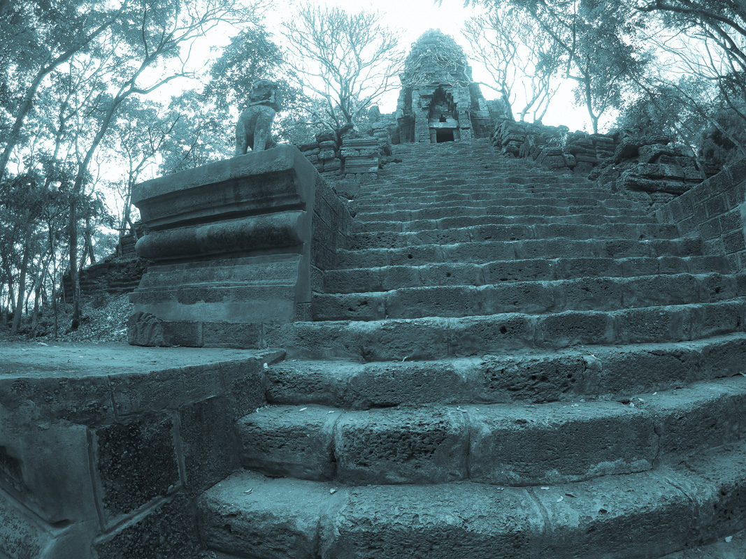 Ph. Monica Costa, Wat Banan, Battambang Province, Cambodia Ph. Monica Costa, Wat Banan, Battambang Province, Cambodia